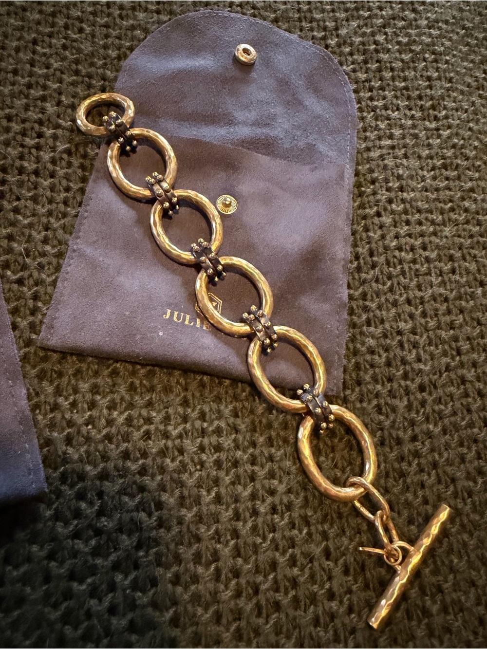 Bracelet toggle